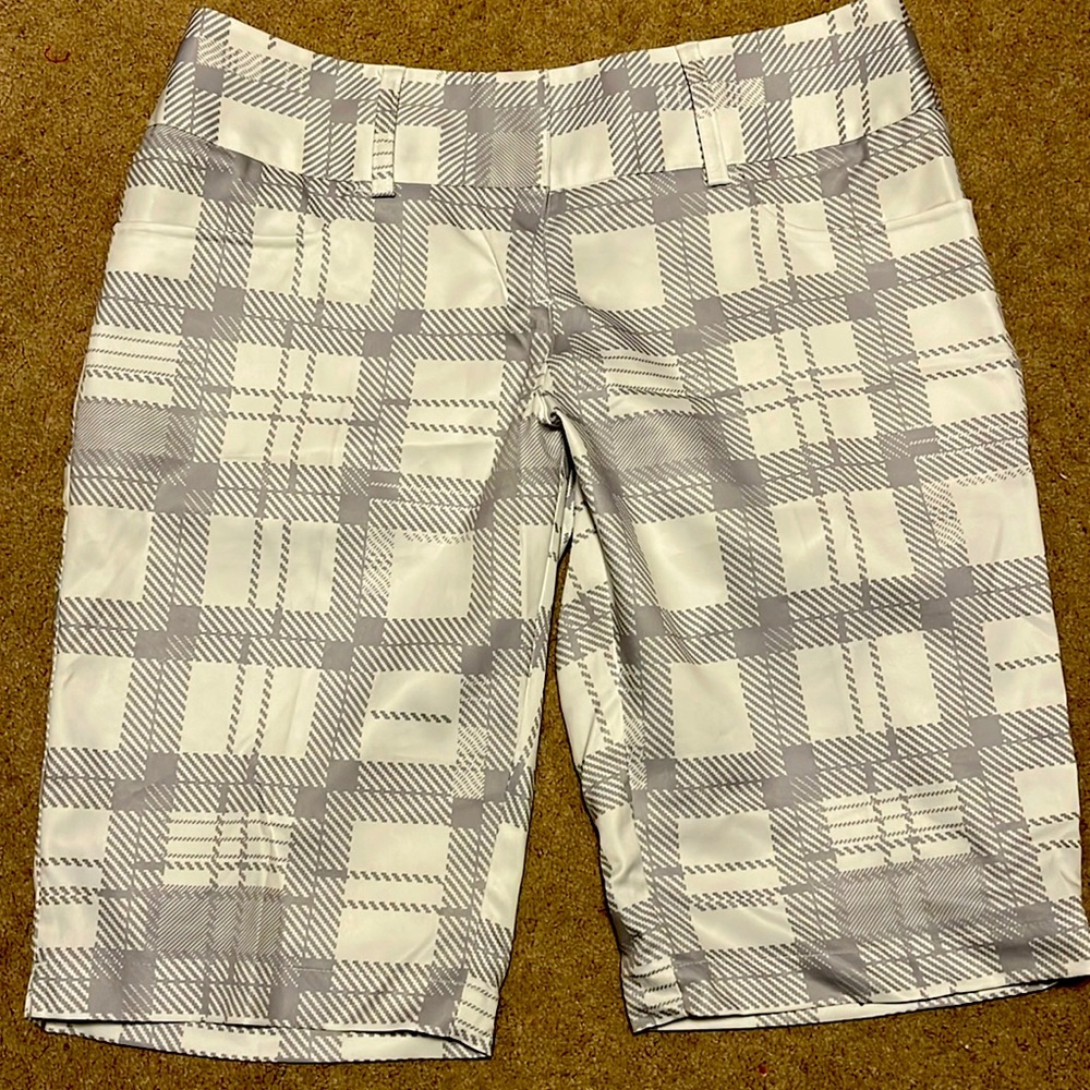Adidas white chrome golf shorts size 8